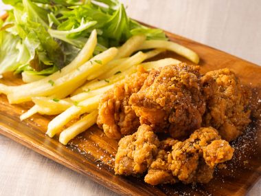 ハーブフライドチキン（＋税込385円ライス）