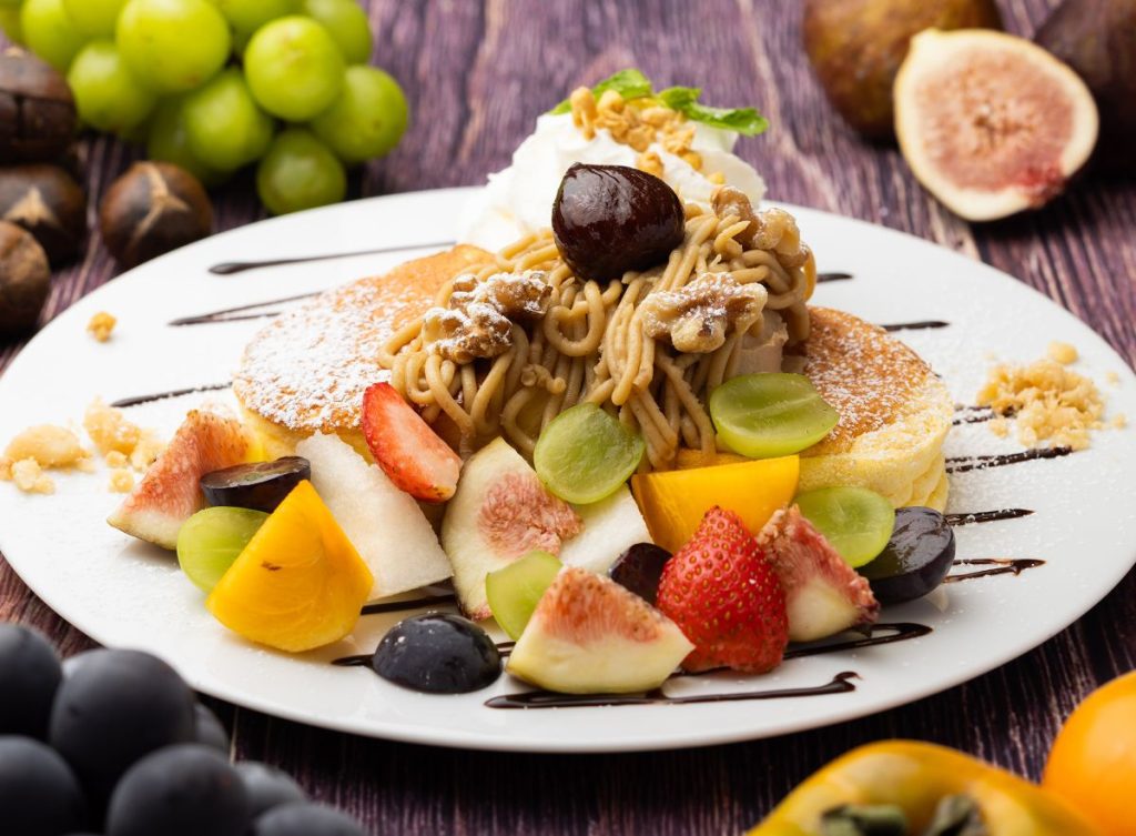 🍂🥞 秋のおでかけに、ちょっと特別なパンケーキはいかがですか?🌰🍇 9/1〜スタート▶️